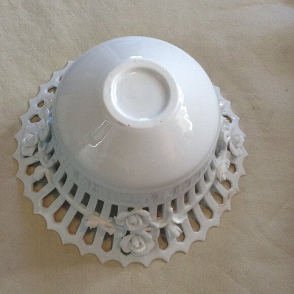 2 pc Pedestal and Basket, Woven (Reticulated) Porcelain, Glossy, Applied Roses - Picture 1 of 9